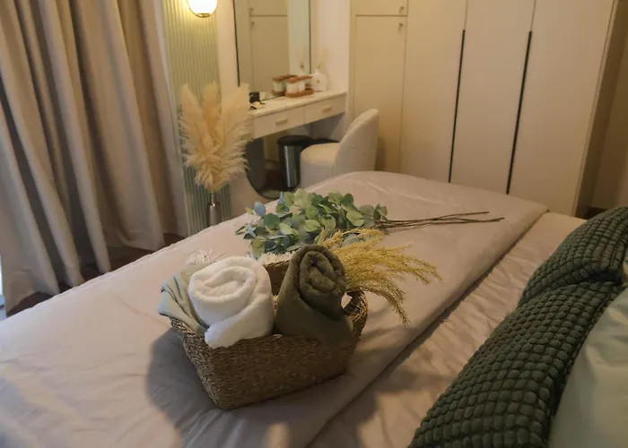 Stylish Tambuli Condotel With Panoramic Mactan Seaview From High Floor Ferieanlegg