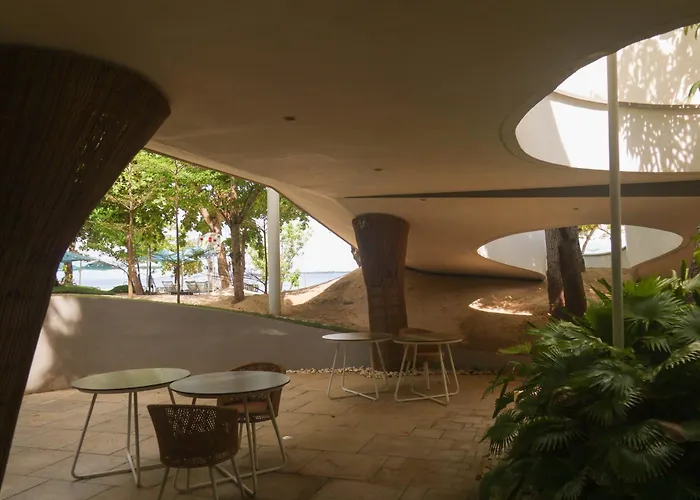 Stylish Tambuli Condotel With Panoramic Mactan Seaview From High Floor *