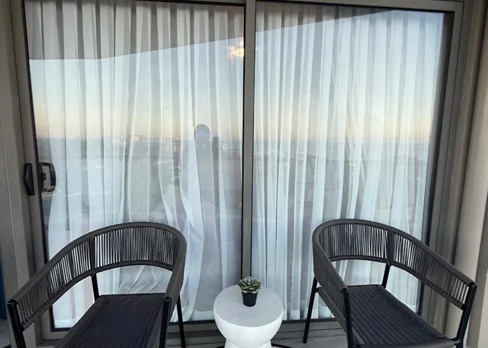 Stylish Tambuli Condotel With Panoramic Mactan Seaview From High Floor Ferieanlegg Lapu-Lapu City