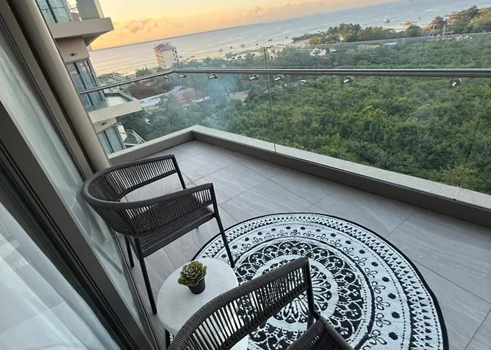 Ferieanlegg Stylish Tambuli Condotel With Panoramic Mactan Seaview From High Floor